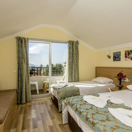 Отель Magic Tulip 3*